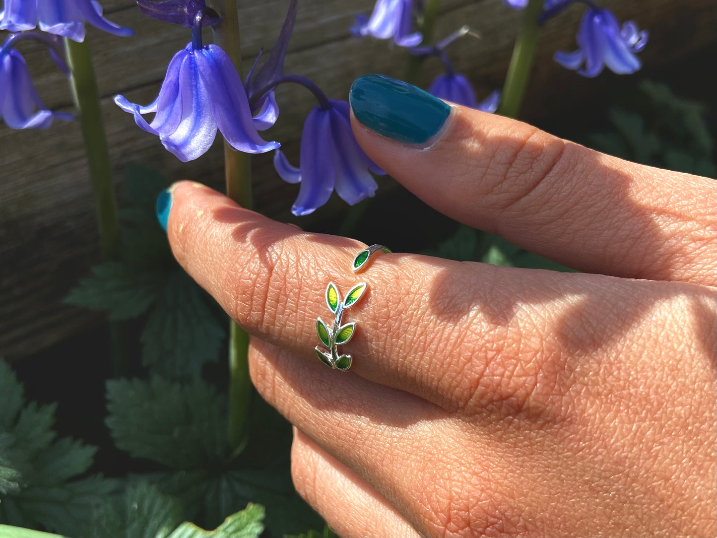 Green Leaf Ring