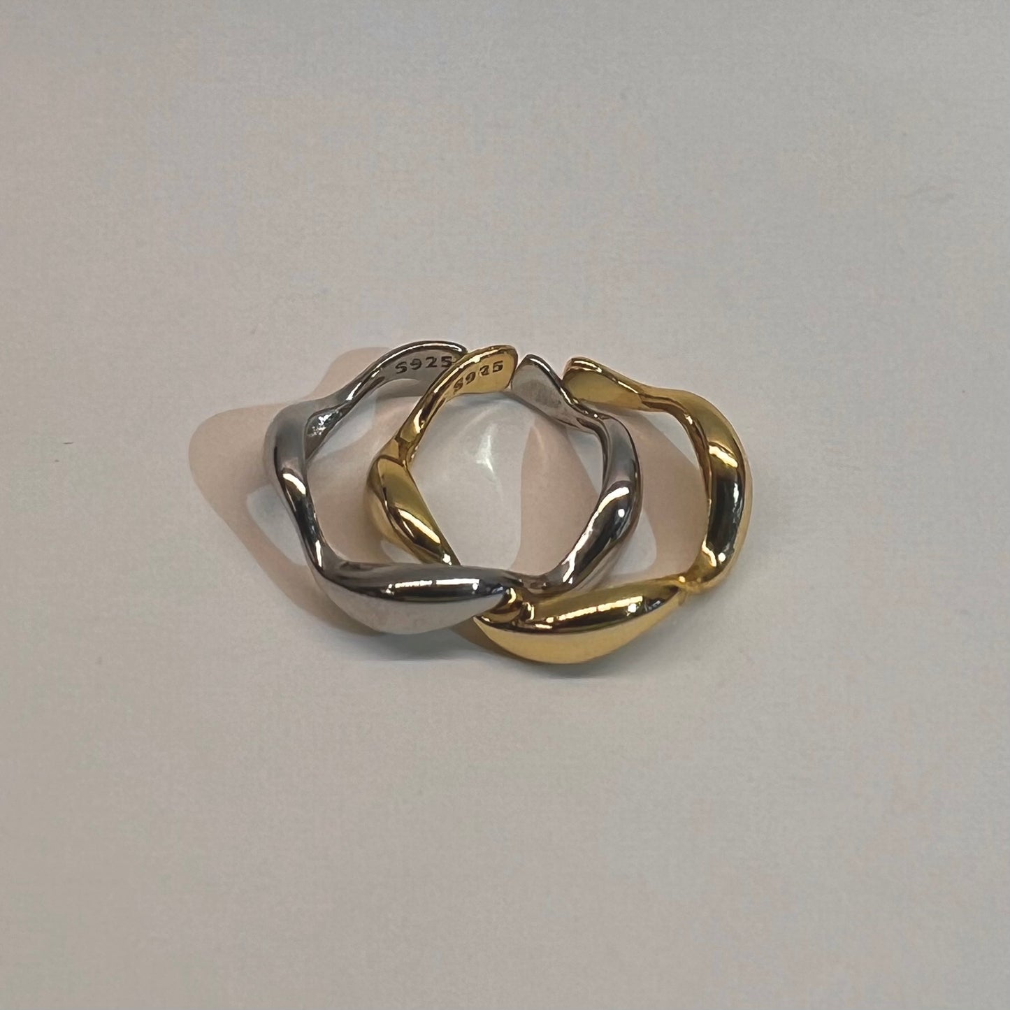 Adjustable Wavelet Ring