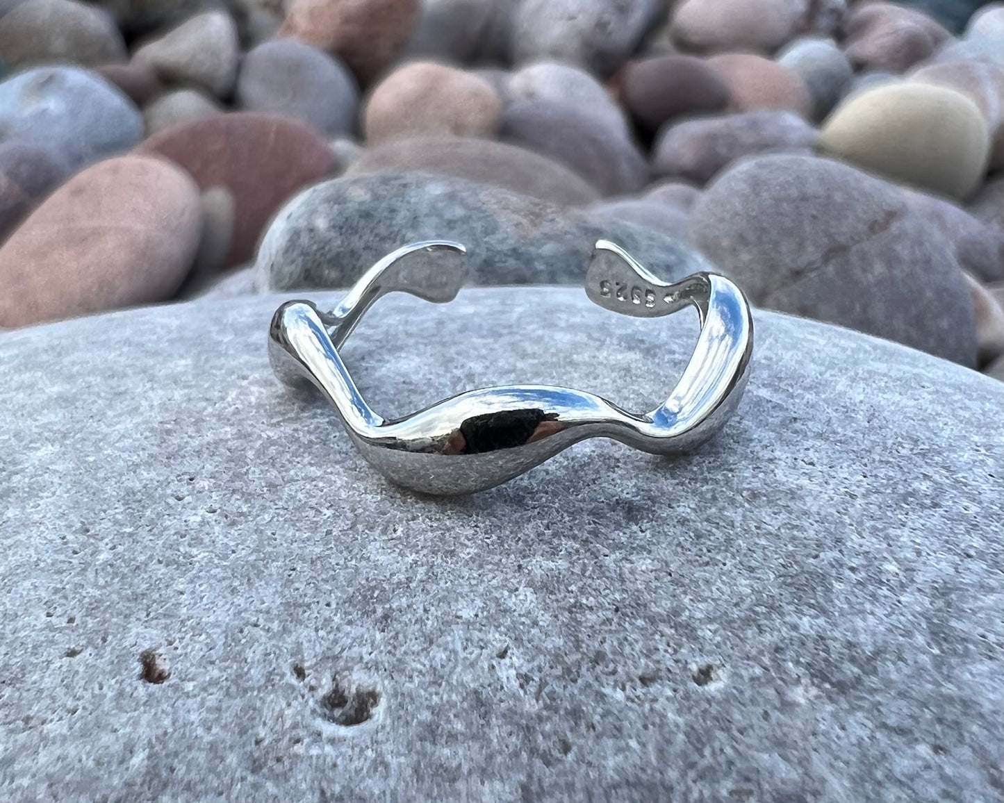 Adjustable Wavelet Ring