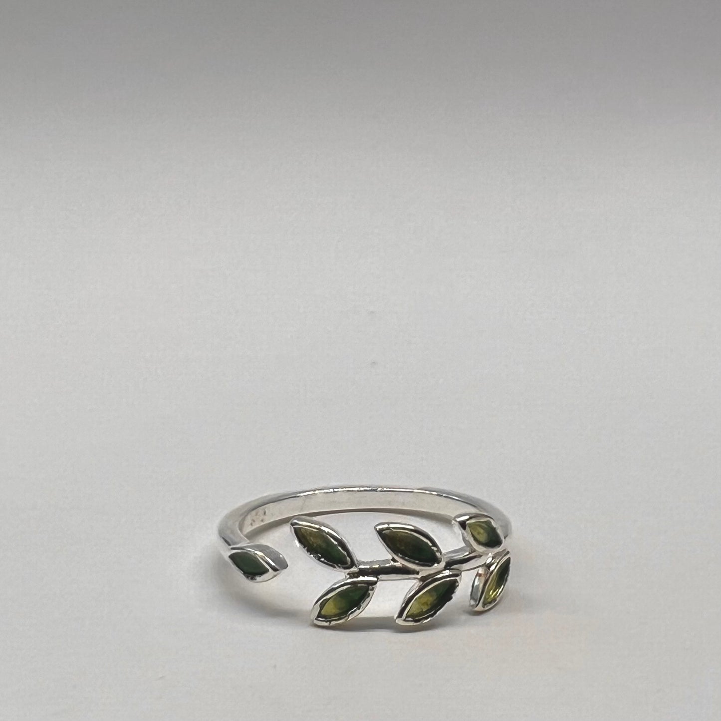 Green Leaf Ring