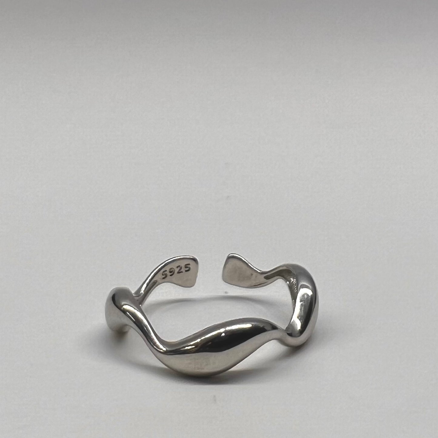 Adjustable Wavelet Ring